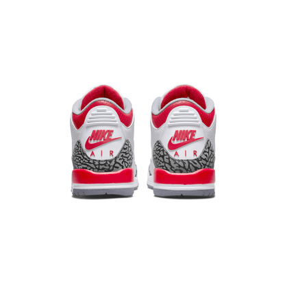 Air Jordan 3 Retro GS 'Fire Red' 2022 — UK 13.5 | EU 32 | US 1Y — Side View