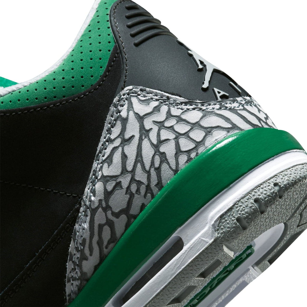 Air Jordan 3 Retro GS 'Pine Green' — UK 13.5 | EU 32 | US 1Y — Alternate View 7
