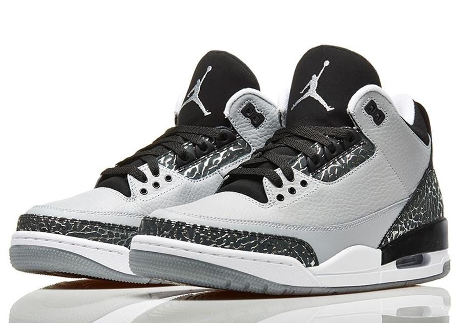 Air Jordan III (3) Wolf Grey — UK 3 | EU 35.5 | US 3.5 — Side View