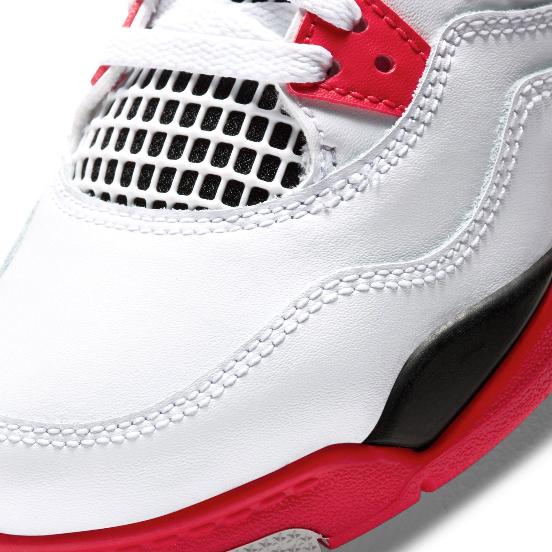 Air Jordan 4 Retro OG PS 'Fire Red' 2020 — UK 10C | EU 27.5 | US 10.5C — Lifestyle View