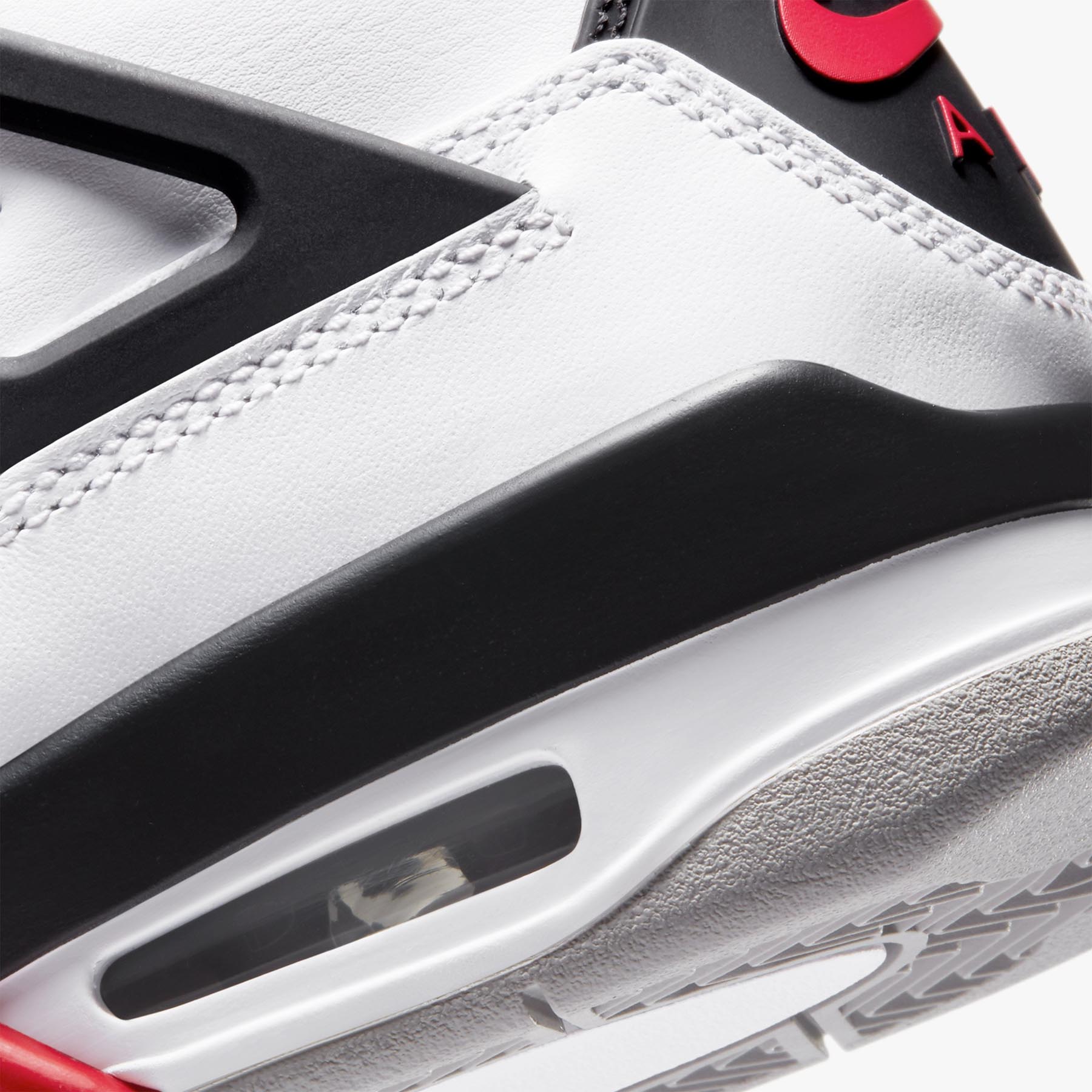 Air Jordan 4 Retro OG GS 'Fire Red' 2020 — UK 13.5 | EU 32 | US 1Y — Alternate View 7