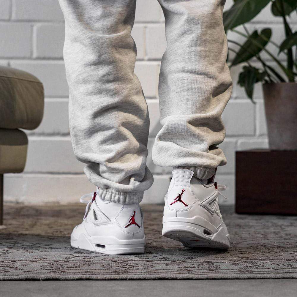 Air Jordan 4 Retro 'Red Metallic' — UK 3 | EU 35.5 | US 3.5 — Alternate View 7