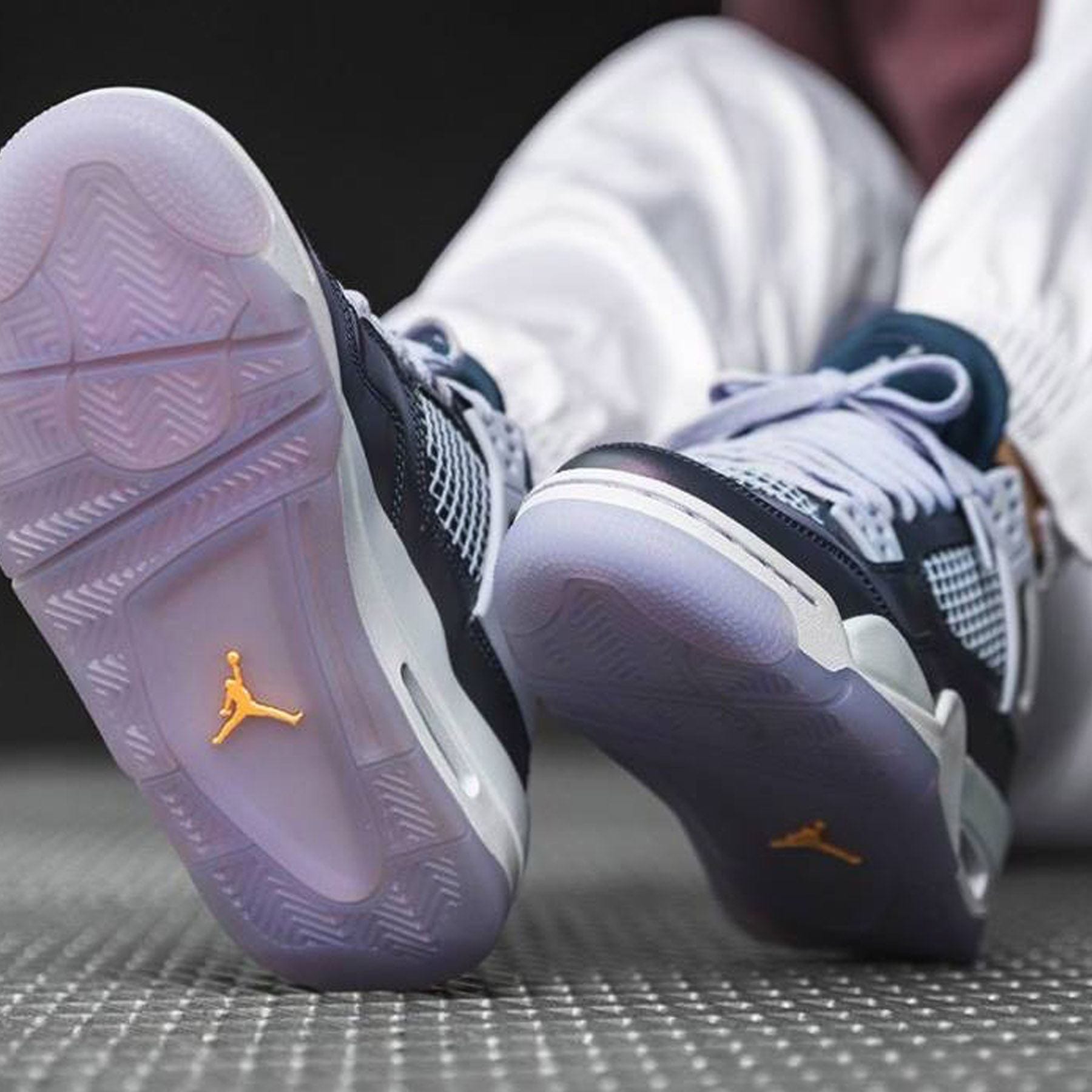 Air Jordan 4 Retro SE GS 'Monsoon Blue' — UK 13.5 | EU 32 | US 1Y — Alternate View 7