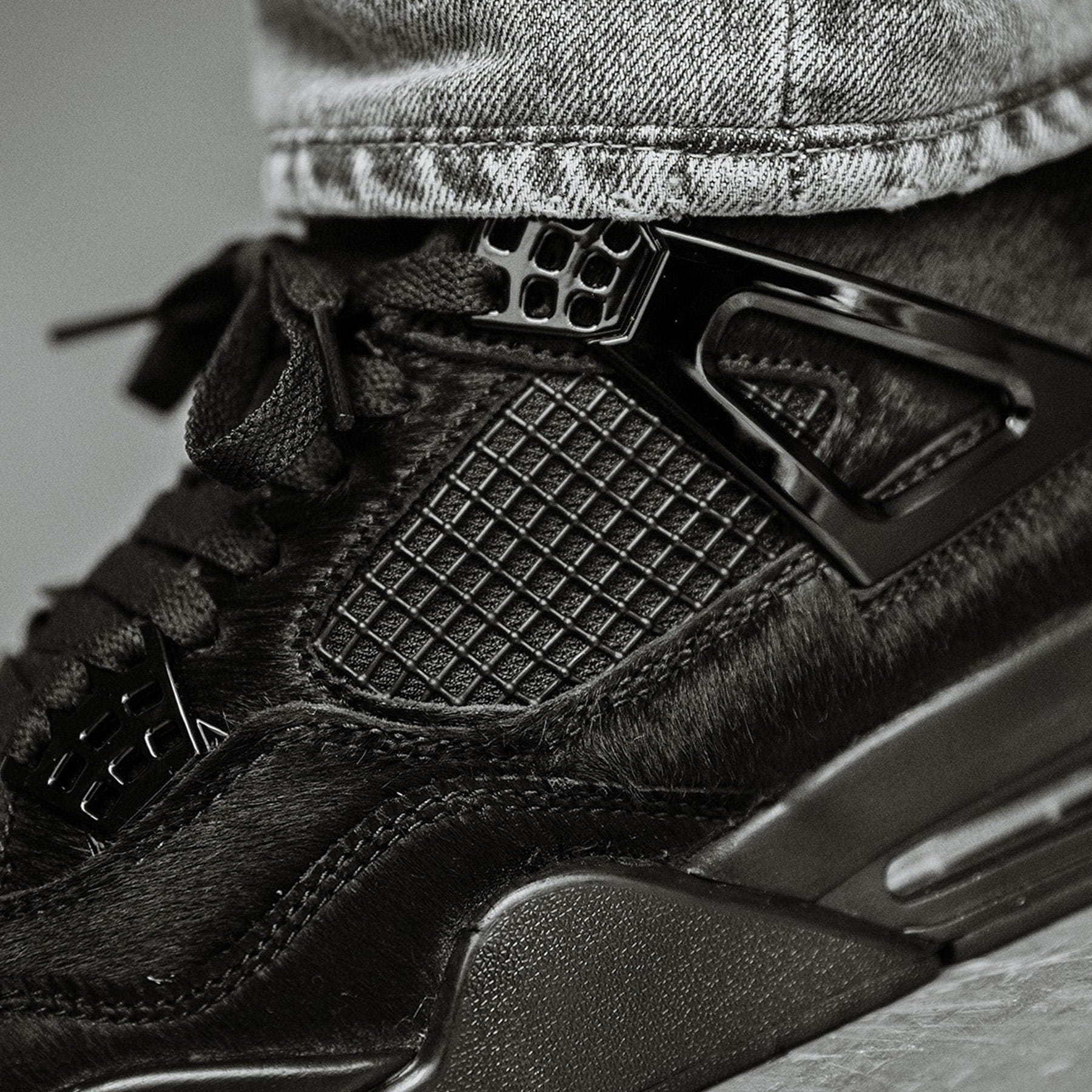 Olivia Kim x Air Jordan 4 Wmns Retro 'No Cover' — UK 2.5 | EU 35.5 | US 5 — Alternate View 8