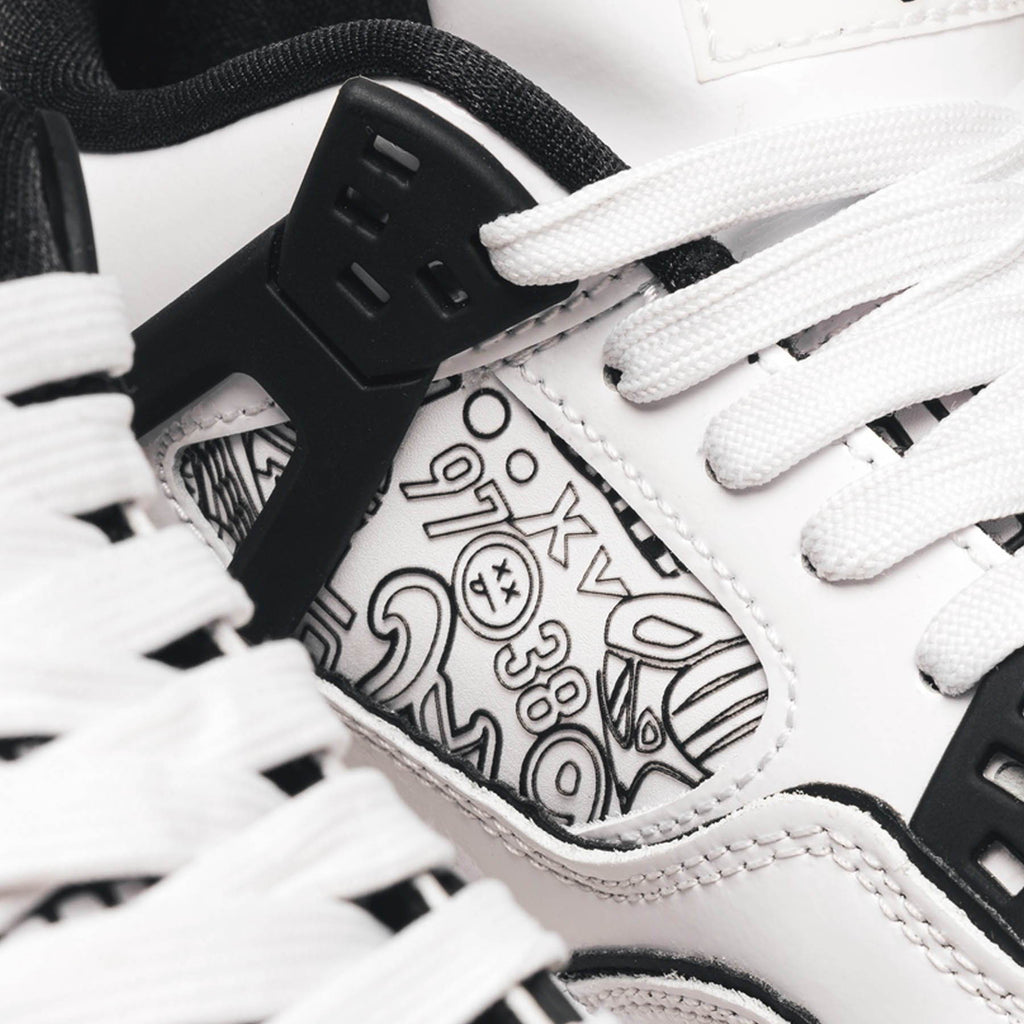 Air Jordan 4 Retro GS 'DIY' — UK 13.5 | EU 32 | US 1Y — Alternate View 7