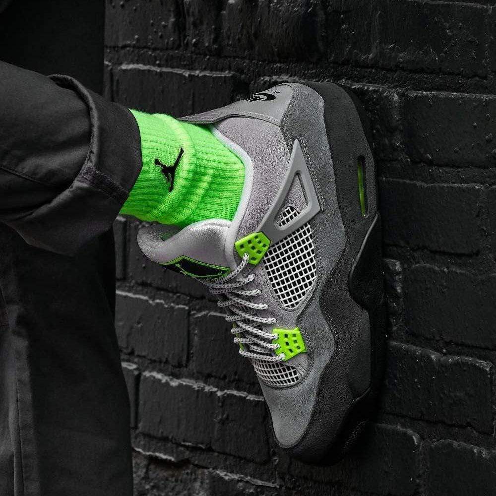Air Jordan 4 Retro SE 'Neon 95' — UK 3 | EU 35.5 | US 3.5 — Alternate View 7