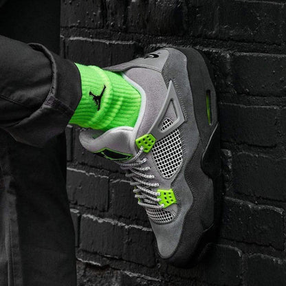 Air Jordan 4 Retro SE 'Neon 95' — UK 3 | EU 35.5 | US 3.5 — Alternate View 7