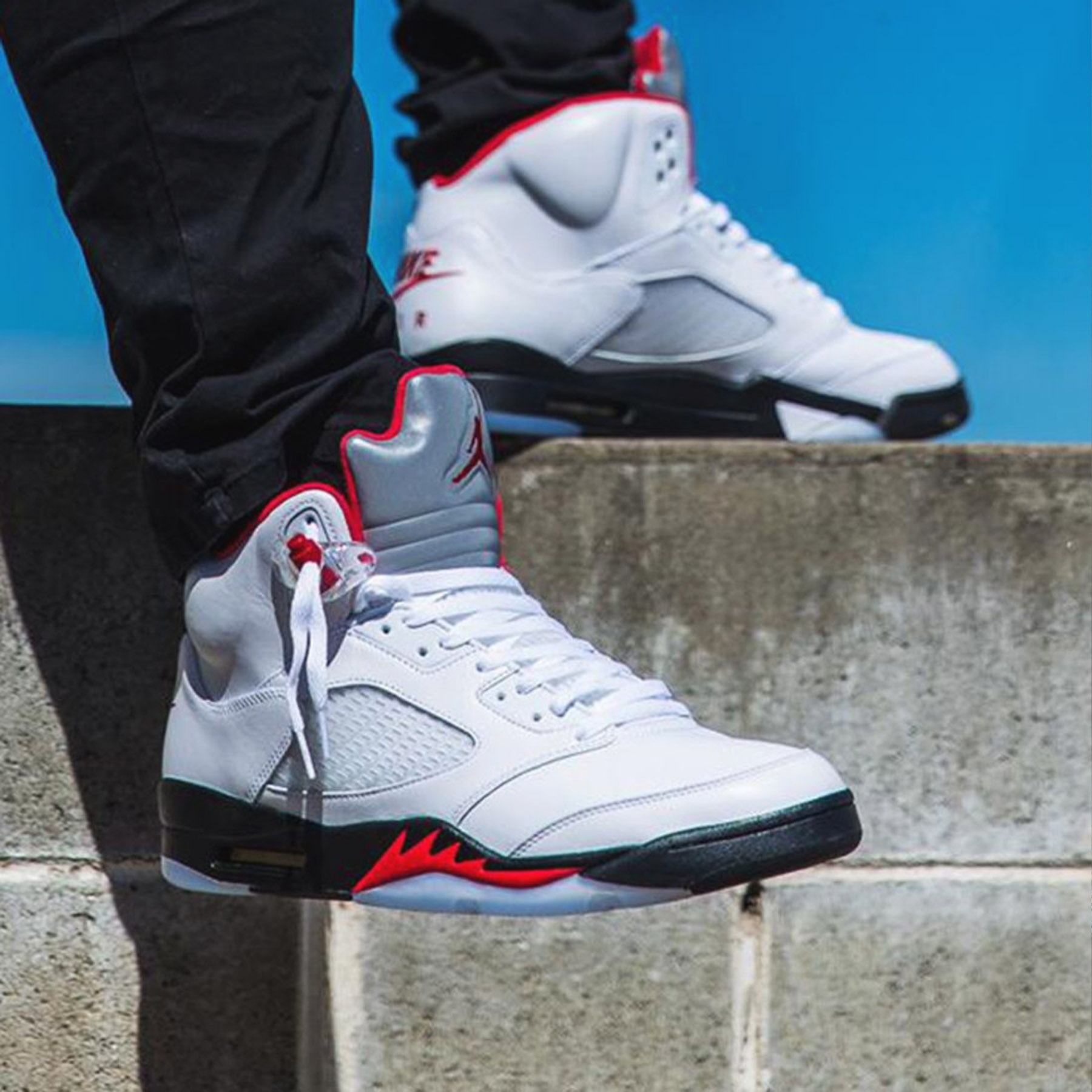Air Jordan 5 Retro 'Fire Red' 2020 — UK 3 | EU 35.5 | US 3.5 — Alternate View 7