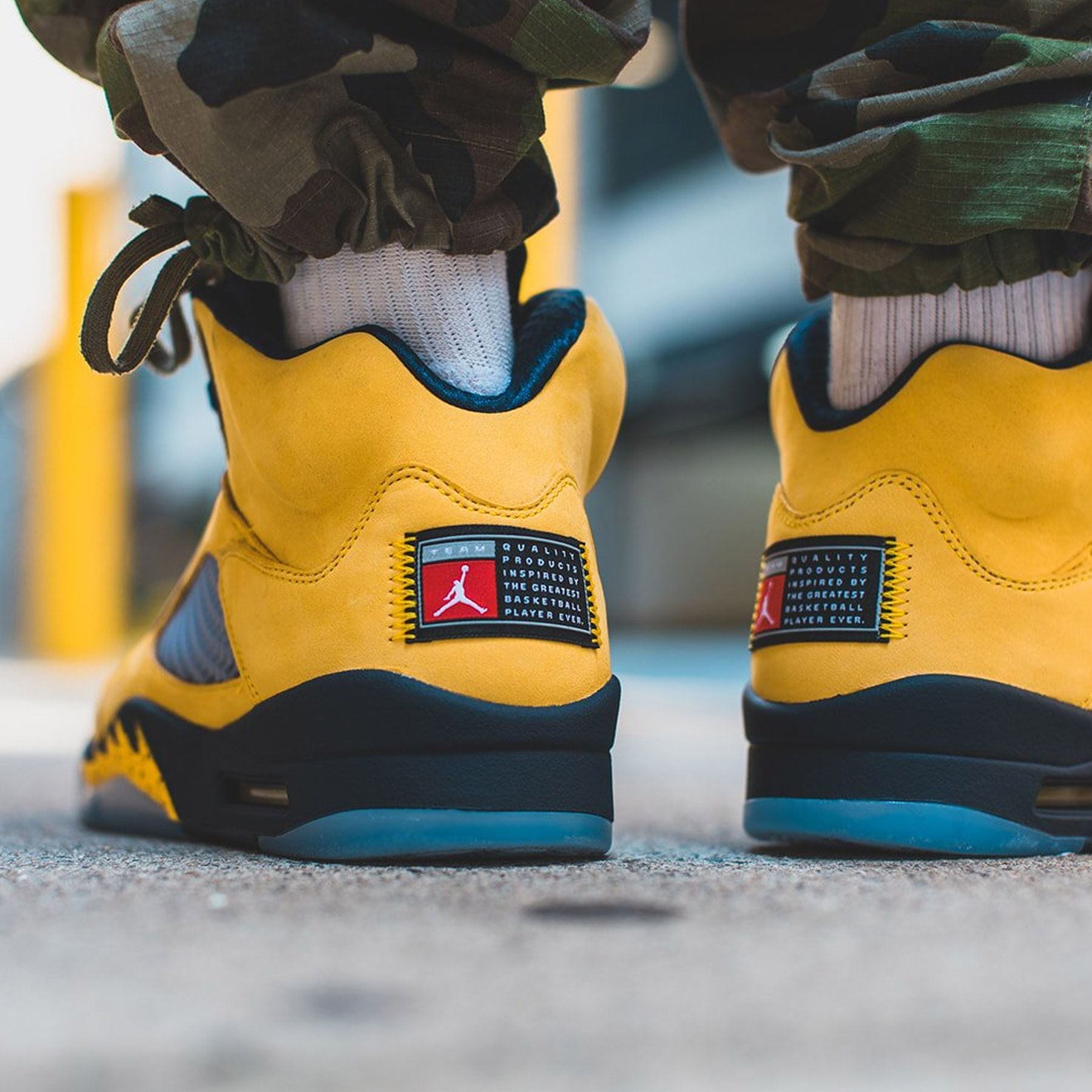 Air Jordan 5 Retro SP 'Michigan' — UK 3 | EU 35.5 | US 3.5 — Alternate View 7