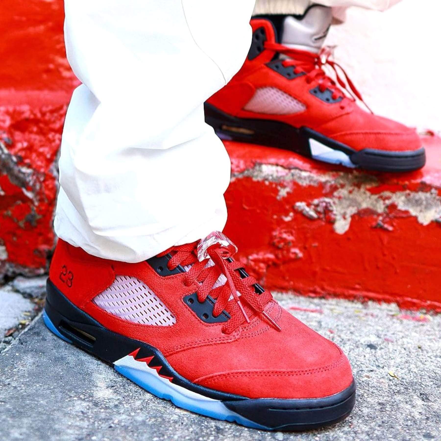 Air Jordan 5 Retro 'Raging Bull' 2021 — UK 3 | EU 35.5 | US 3.5 — Alternate View 8