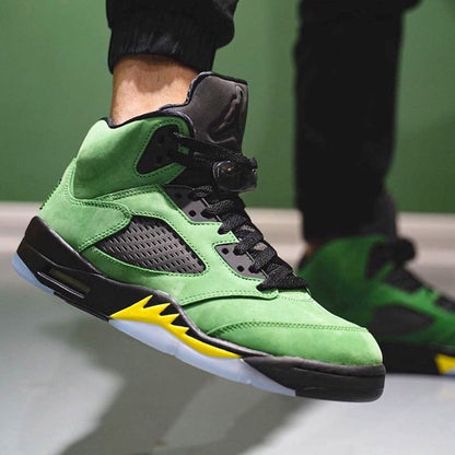 Air Jordan 5 Retro SE 'Oregon' — UK 3 | EU 35.5 | US 3.5 — Lifestyle View