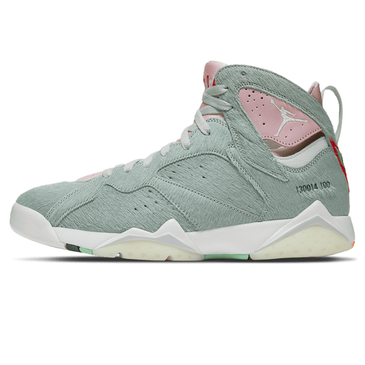 Air Jordan 7 Retro SE 'Hare 2.0' — UK 3 | EU 35.5 | US 3.5 — Front View