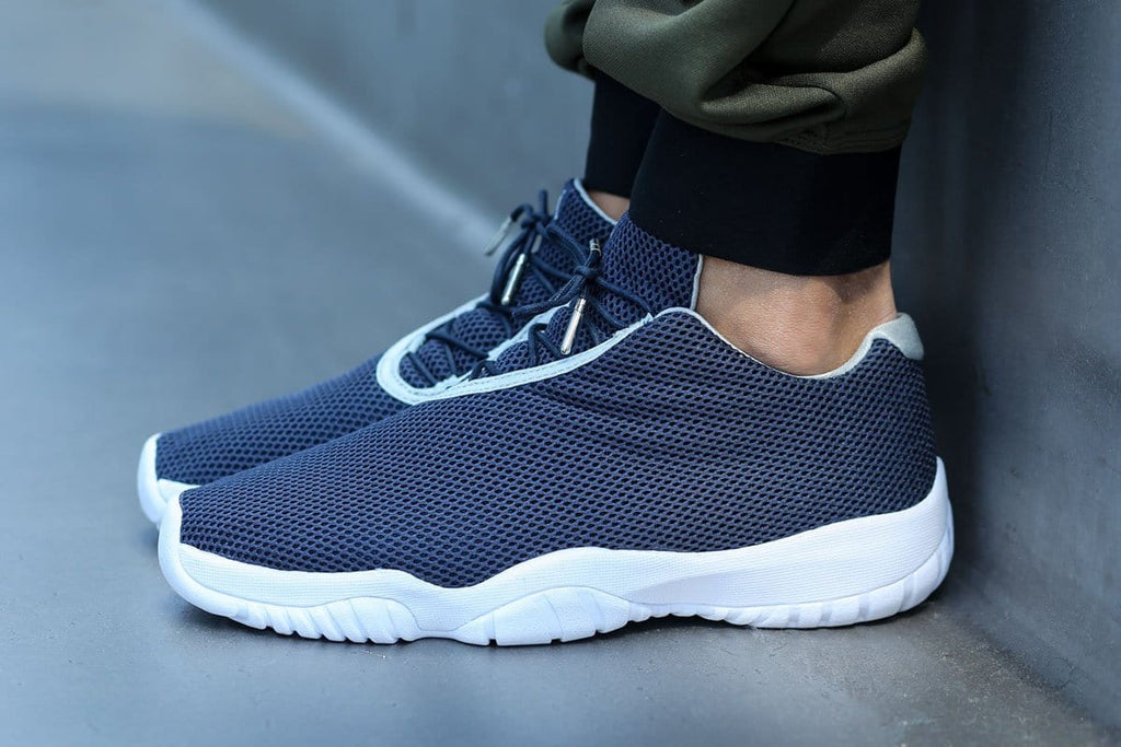 AIR JORDAN FUTURE LOW Midnight Navy — UK 3 | EU 35.5 | US 3.5 — Side View