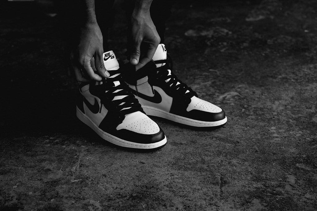 AIR JORDAN 1 RETRO HI OG 'BLACK-WHITE' — UK 3 | EU 35.5 | US 3.5 — Top View