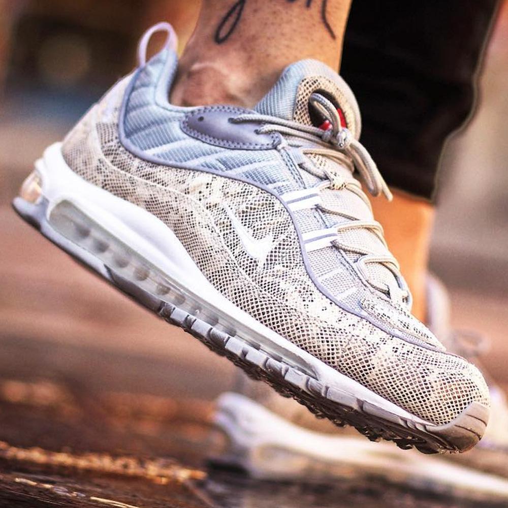 Nike x Supreme Air Max 98 'Cream-Reflect Silver' — UK 3 | EU 35.5 | US 3.5 — Detail View