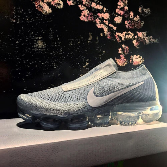 Nike W Air Vapormax Flyknit "Comme des Garcons" — UK 3 | EU 35.5 | US 3.5 — Side View