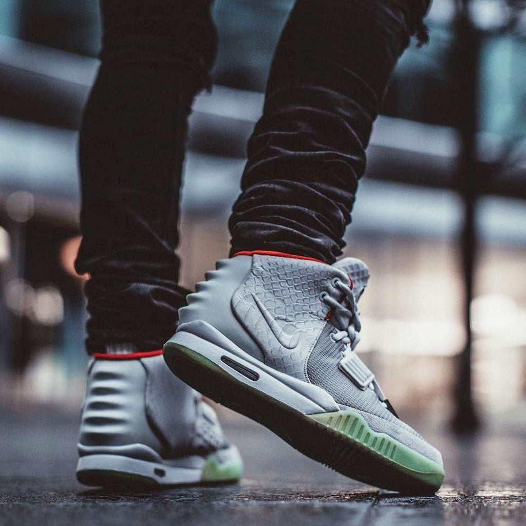 Nike Air Yeezy 2 NRG 'Pure Platinum' — UK 3 | EU 35.5 | US 3.5 — Alternate View 7