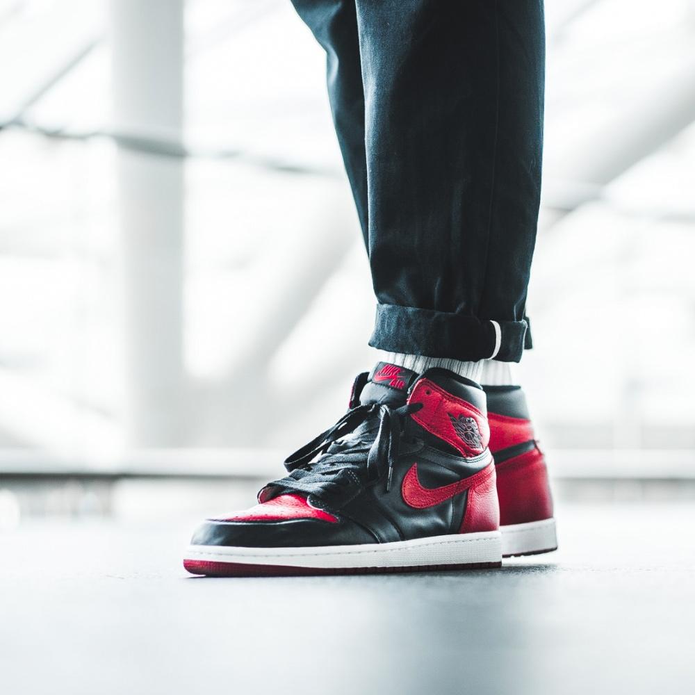 Air Jordan 1 Retro High OG Bred 2016 Banned — UK 3 | EU 35.5 | US 3.5 — Side View
