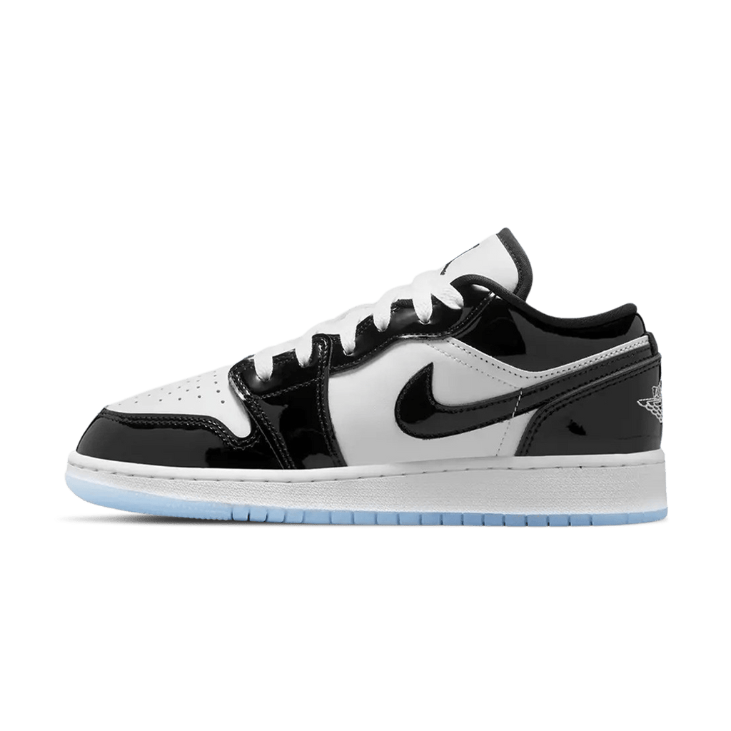 Air Jordan 1 Low SE GS 'Concord' — UK 13.5 | EU 32 | US 1Y — Front View