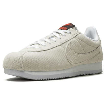 Stranger Things x Nike Cortez QS 'Upside Down' — UK 3 | EU 35.5 | US 3.5 — Top View