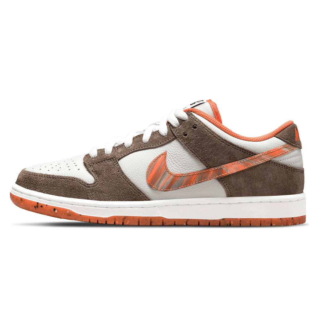 Crushed D.C. x Nike Dunk Low SB 'Golden Hour' — UK 3 | EU 35.5 | US 3.5 — Front View