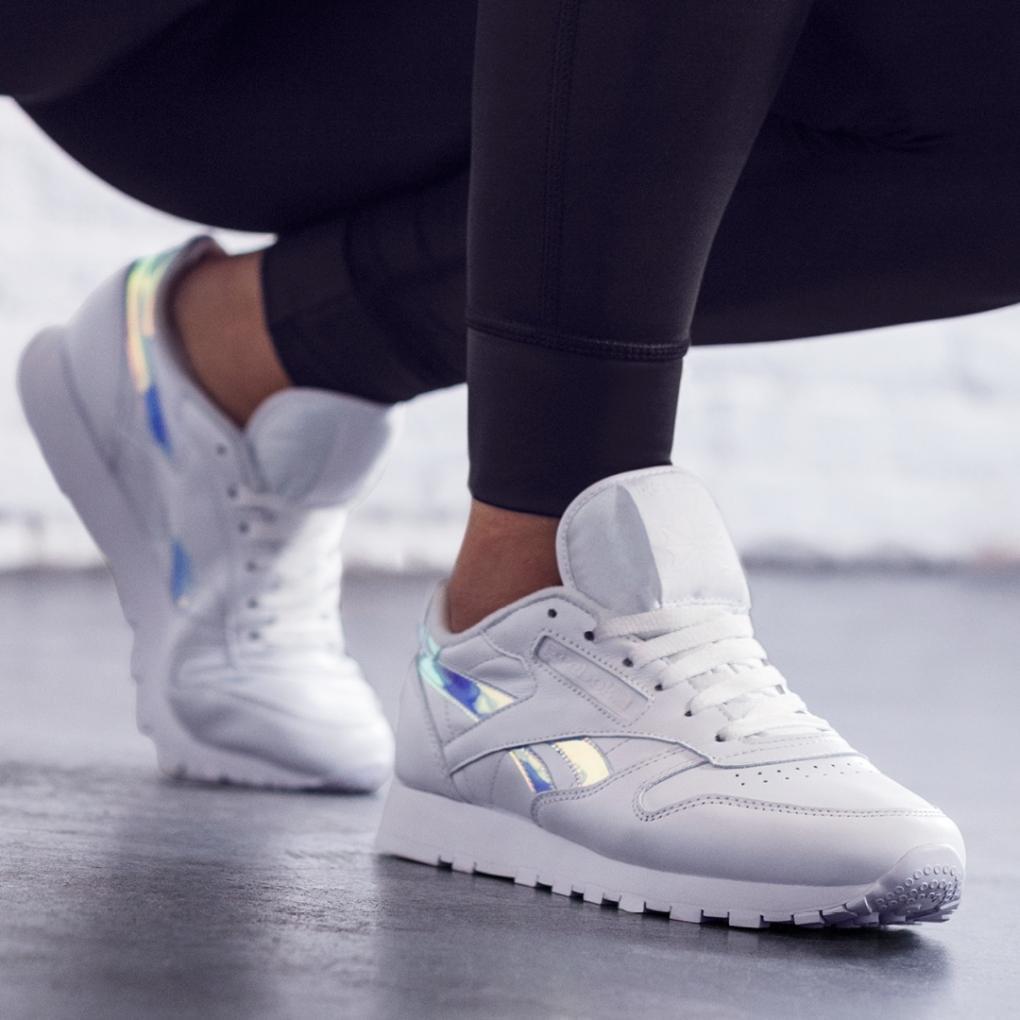 Reebok Classic Leather Iridescent White — UK 2.5 | EU 34 | US 3.5 — Detail View