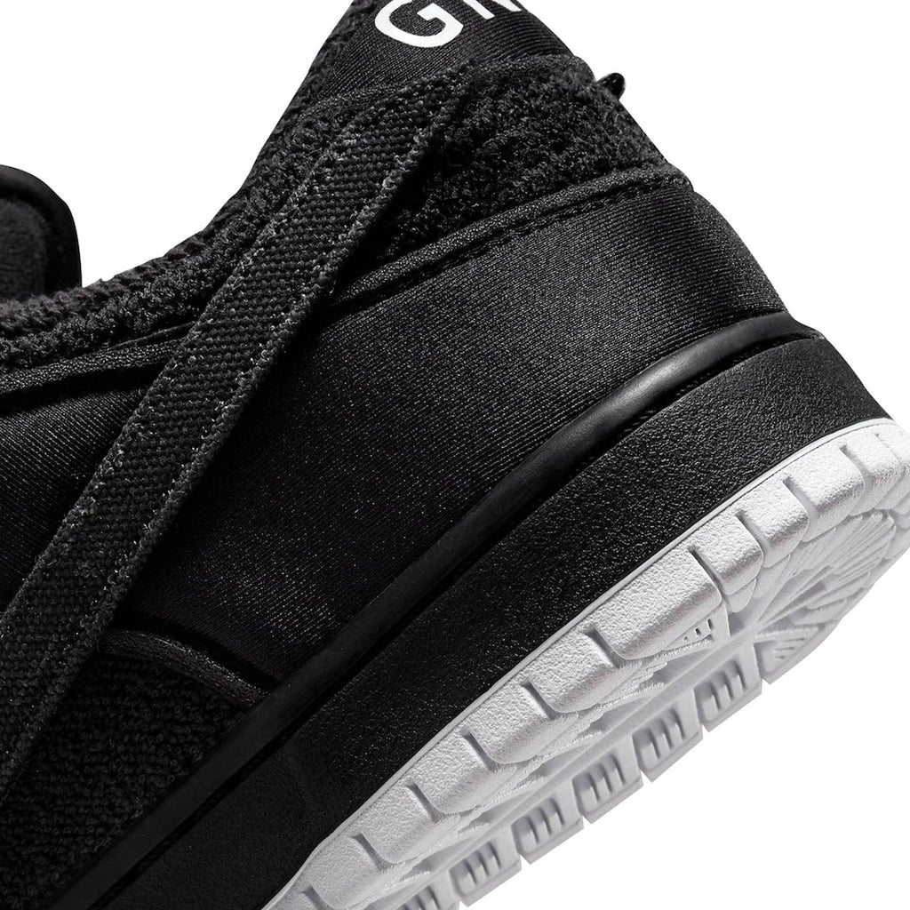 Gnarhunters x Nike Dunk Low SB 'Black' — UK 3 | EU 35.5 | US 3.5 — Alternate View 7