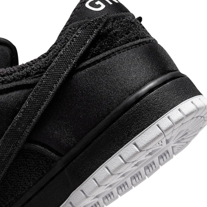 Gnarhunters x Nike Dunk Low SB 'Black' — UK 3 | EU 35.5 | US 3.5 — Alternate View 7