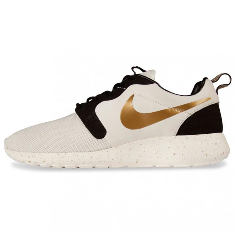 Nike Roshe Run HYP Gold Trophy — UK 3 | EU 35.5 | US 3.5 — Front View