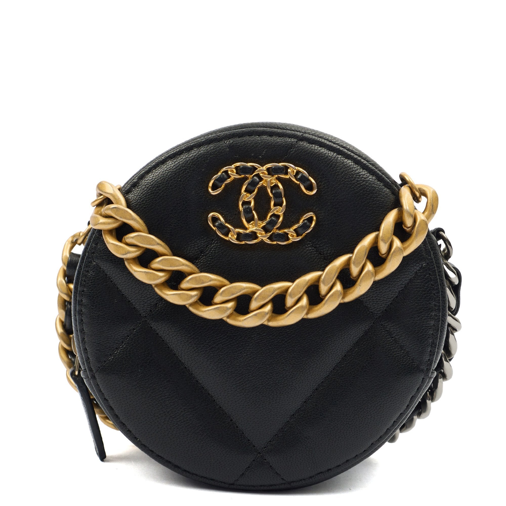 Chanel Cross Body Chain Around - Clutch in Black, Lambskin Leather — Front View