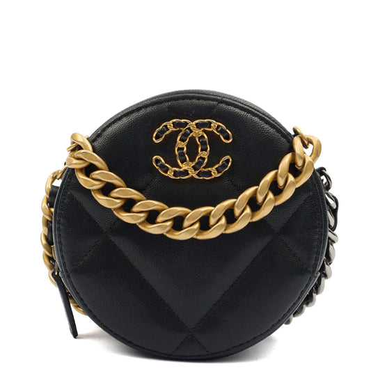 Chanel Cross Body Chain Around - Clutch in Black, Lambskin Leather — Front View