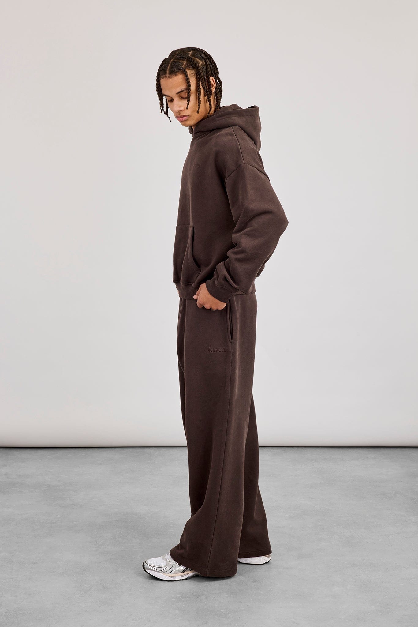 Cernucci Zip Through Boxy Hoodie & Baggy Fit Jogger - Coffee — S — Size S — Side View