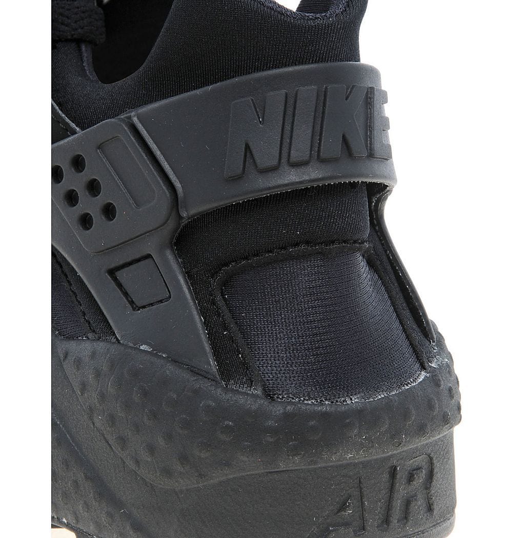 Nike Air Huarache LE Triple Black — UK 3 | EU 35.5 | US 3.5 — Side View