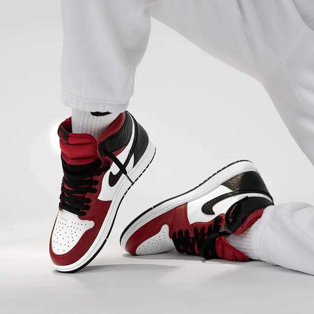Air Jordan 1 Retro High Satin Snake Chicago (Wmns) — UK 2.5 | EU 35.5 | US 5 — Alternate View 7