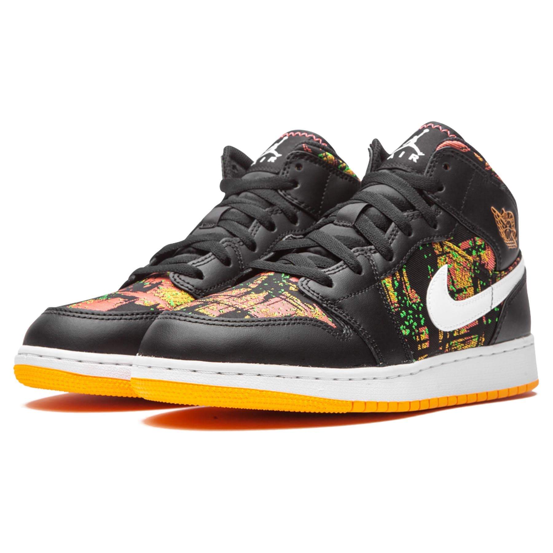 Air Jordan 1 Mid GS 'Black Laser Orange' — UK 13.5 | EU 32 | US 1Y — Side View