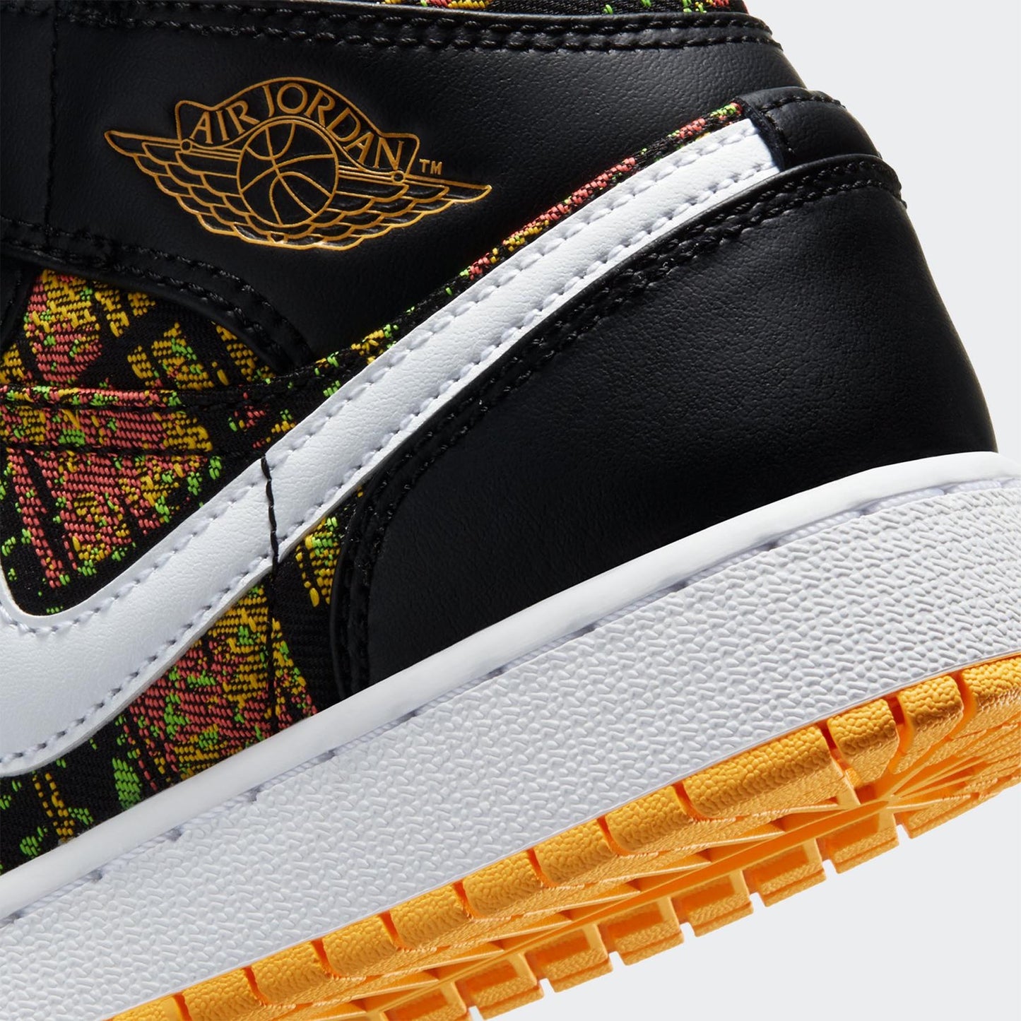 Air Jordan 1 Mid GS 'Black Laser Orange' — UK 13.5 | EU 32 | US 1Y — Alternate View 7