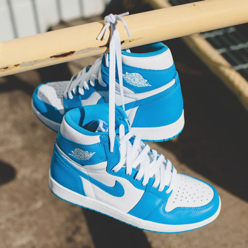 Air Jordan 1 Retro High OG 'UNC' — UK 3 | EU 35.5 | US 3.5 — Alternate View 7