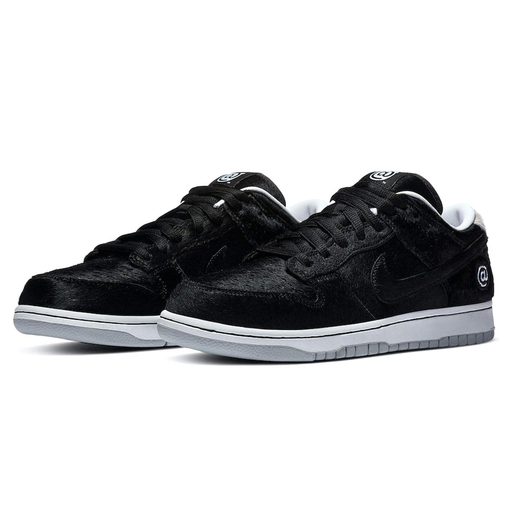 Medicom Toy x Dunk Low SB 'BE@RBRICK' — UK 3 | EU 35.5 | US 3.5 — Side View
