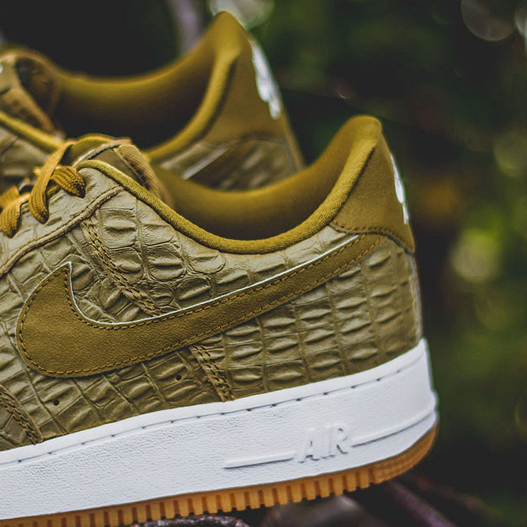Nike Air Force 1 Low '07 LV8 'Militia Green' — UK 3 | EU 35.5 | US 3.5 — Alternate View 7
