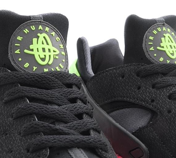 Nike Air Huarache 'Hyper Punch' — UK 3 | EU 35.5 | US 3.5 — Back View
