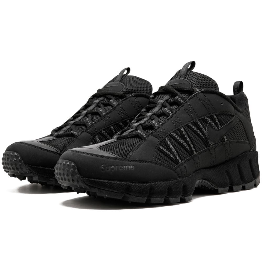 Supreme x Nike Air Humara 17 Black — UK 3 | EU 35.5 | US 3.5 — Side View