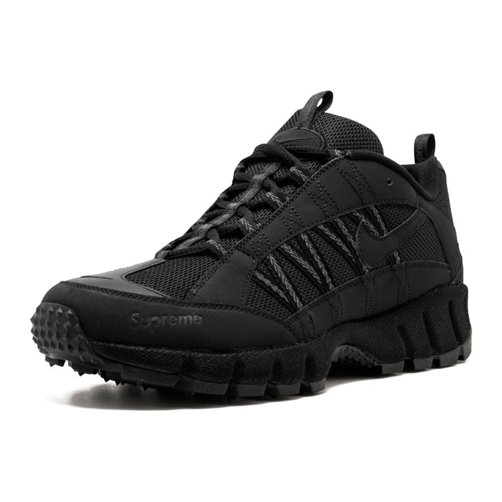Supreme x Nike Air Humara 17 Black — UK 3 | EU 35.5 | US 3.5 — Top View