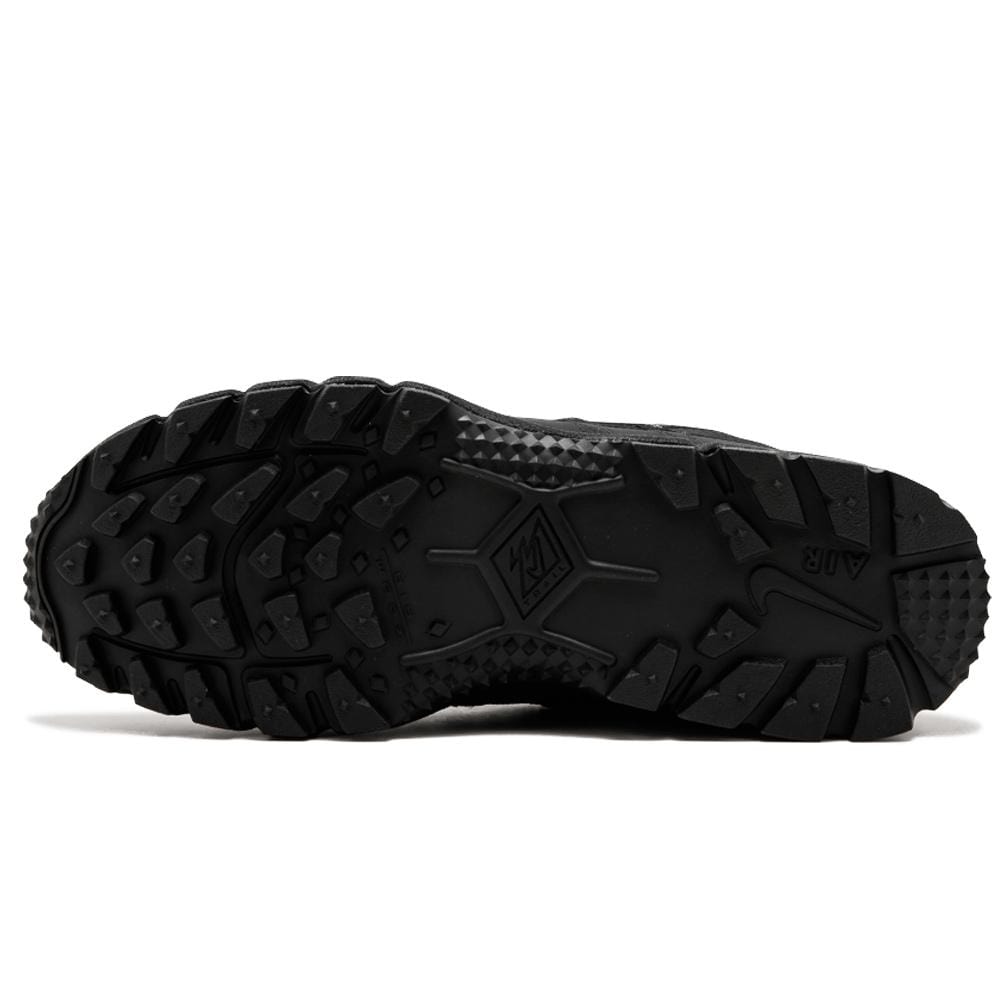 Supreme x Nike Air Humara 17 Black — UK 3 | EU 35.5 | US 3.5 — Detail View