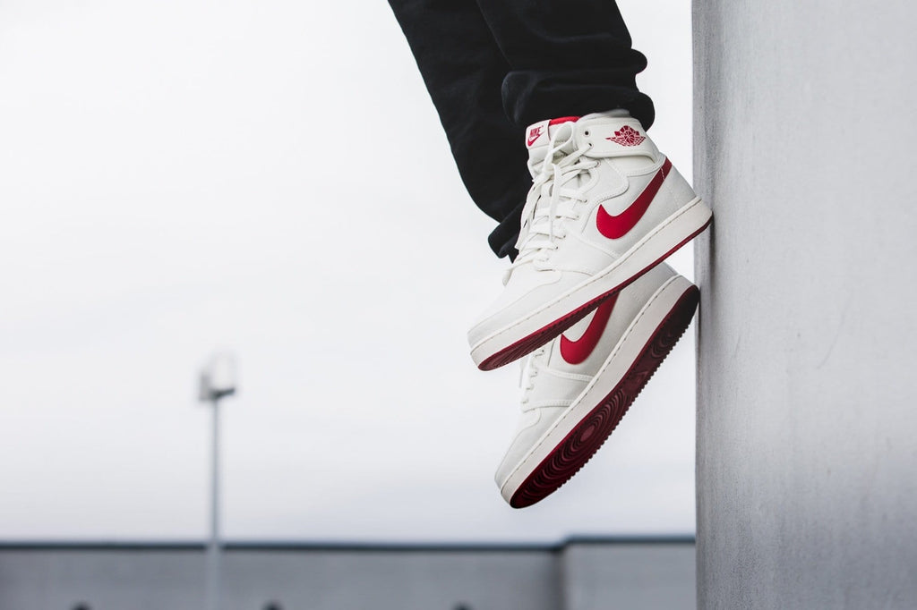 AIR JORDAN 1 KO HIGH OG "TIMELESS CANVAS" — UK 3 | EU 35.5 | US 3.5 — Side View