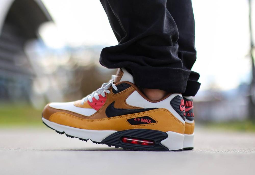 Nike Air Max 90 Escape QS — UK 3 | EU 35.5 | US 3.5 — Lifestyle View