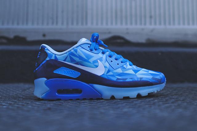 Nike Air Max 90 Ice Barely Blue — UK 3 | EU 35.5 | US 3.5 — Side View