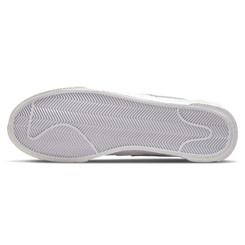 Kaws x sacai x Nike Blazer Low 'White Patent' — UK 3 | EU 35.5 | US 3.5 — Detail View