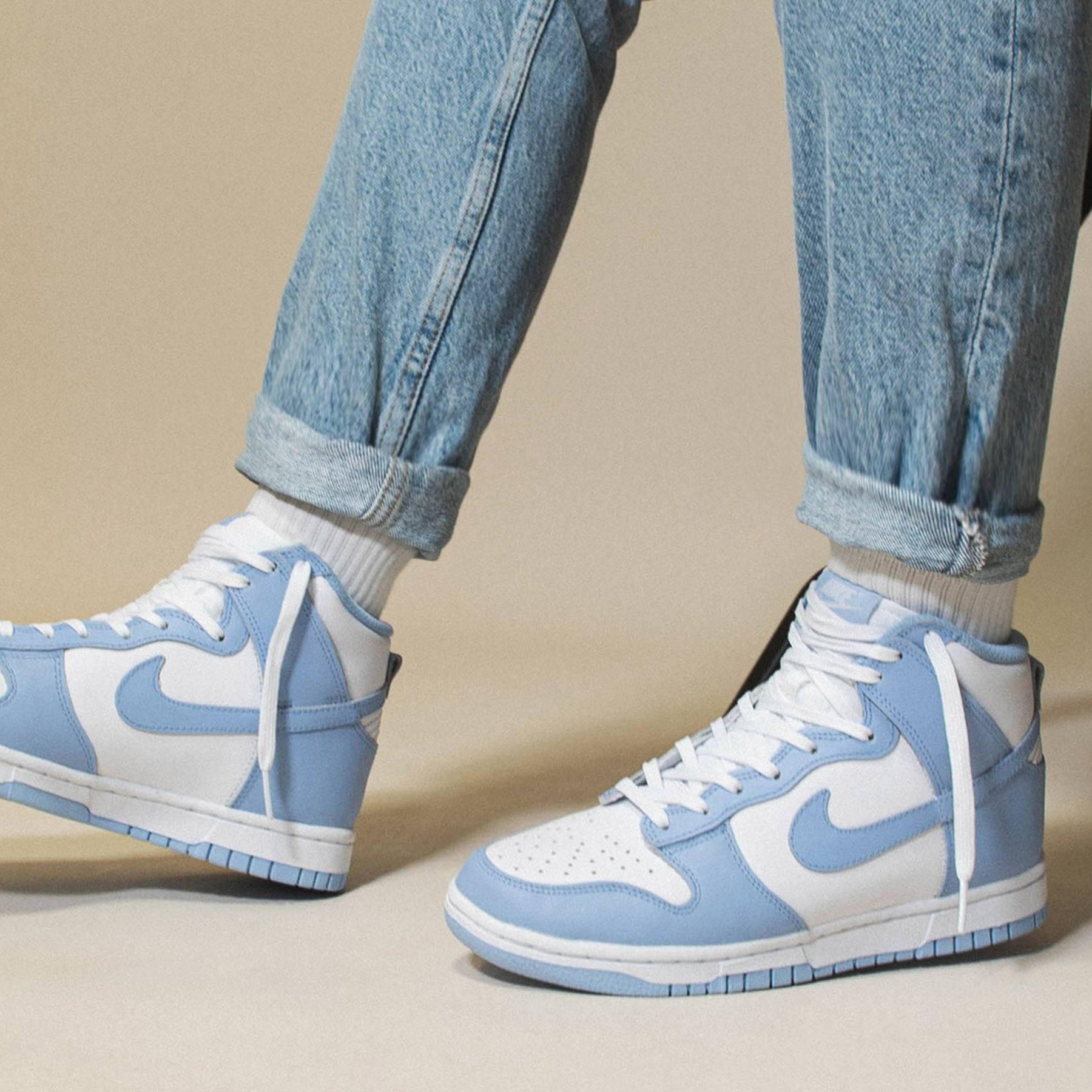 Nike Dunk High Wmns 'Aluminum' — UK 2.5 | EU 35.5 | US 5 — Lifestyle View