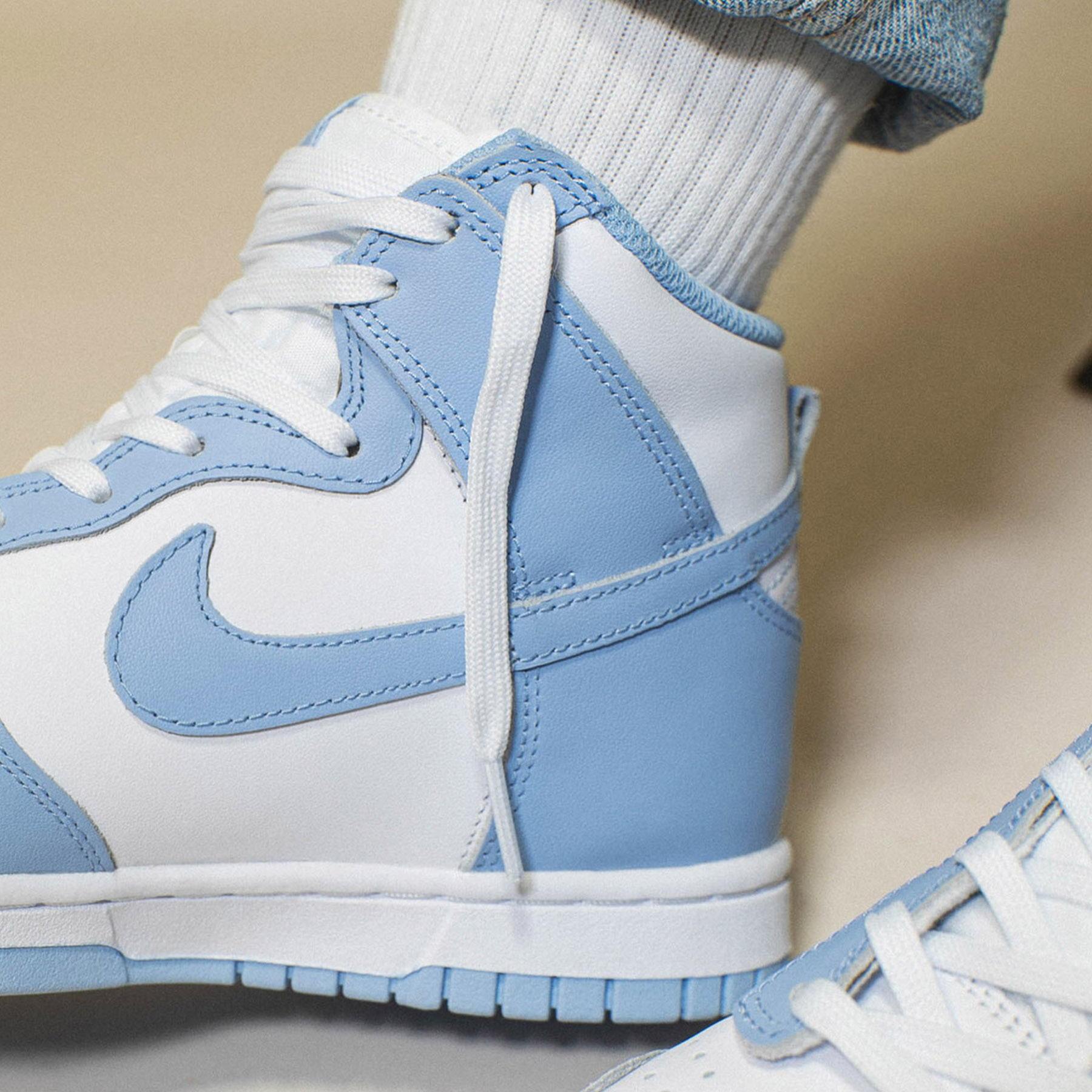 Nike Dunk High Wmns 'Aluminum' — UK 2.5 | EU 35.5 | US 5 — Alternate View 7