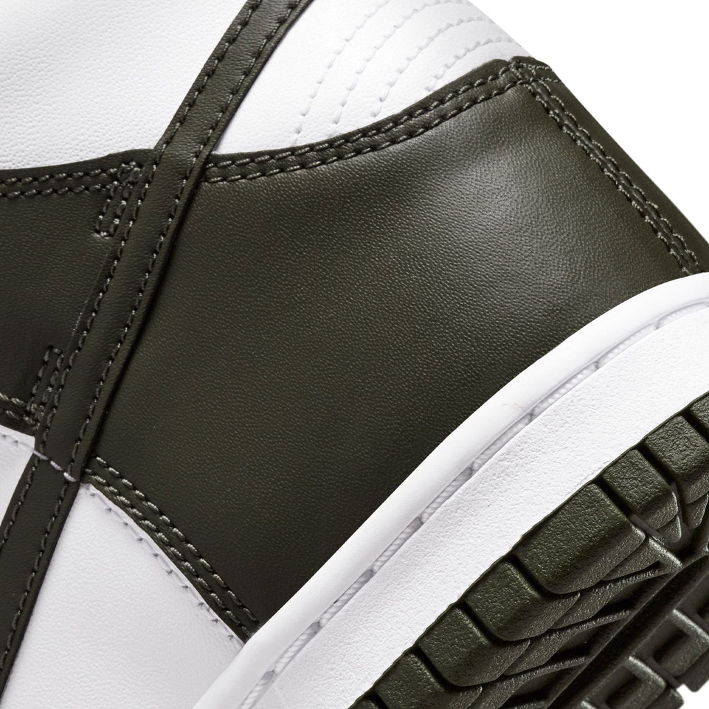 Nike Dunk High GS 'Cargo Khaki' — UK 13.5 | EU 32 | US 1Y — Alternate View 7
